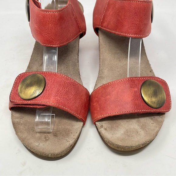 Taos Carousel 3 Wedge Sandals Womens 9 - 9.5 EU 40 Red Leather Ankle Strap - Picture 14 of 16